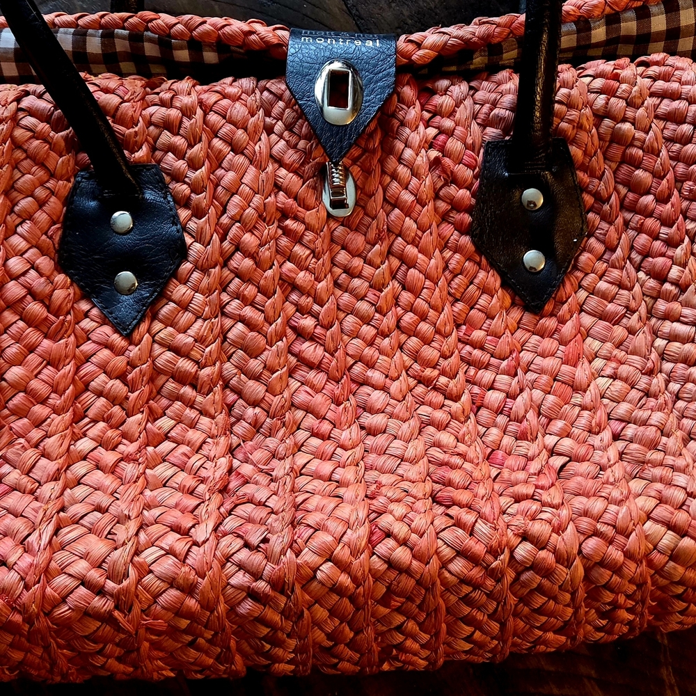Matt & Nat Coral Woven Tote with Black Details.